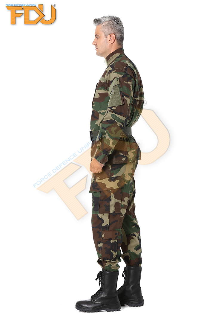 FDU-2054 Soldier Camouflage Suit